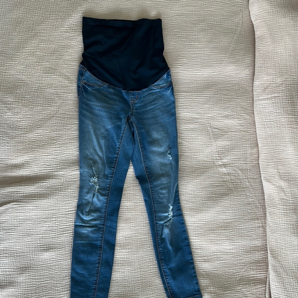1822 Denim Maternity denim with belly band